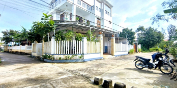 SANG NHƯỢNG NHÀ MỚI 3T KIÊN CỐ NGANG HƠN 11M. ĐƯỜNG BT 8M LÊ THÁNH TÔNG. 3 MẶT K