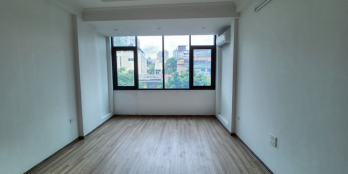 Bán nhà 5 tầng Phố Nguyễn Chí Thanh - Đống Đa. DT 50m2 Chỉ 12.7xx Tỷ.