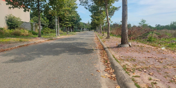 Cần bán gấp lô đất chính chủ 2 mặt tiền Hùng Vương- Nguyễn Huệ