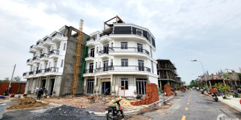 Bán nhà ngay Vườn Lài An Phú Đông có SHR, có hồ bơi, công viên và bãi đỗ xe