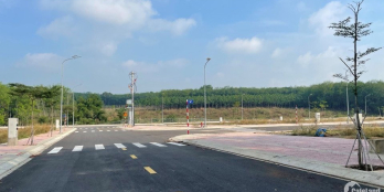 Đất nền hàng F0 đường vào KCN VSIP III, giá đầu tư rẻ, SHR, thổ cư