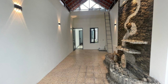 Trường Trinh Lung Linh Ô Tô Vào Nhà Kinh Doanh Sầm Uất