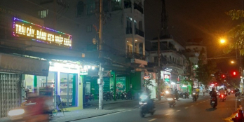 NHÀ NGỘP bán GẤP Lâm Văn Bền Q7, 320m2_8x40, Mặt tiền kinh doanh, Nhỉnh 3x Tỷ TL