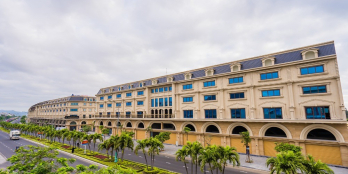 Shophouse của ĐẤT XANH MIỀN TRUNG mặt tiền đại lộ Hùng Vương, sát biển, có sổ