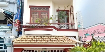 Mặt tiền 2 lầu đường số 53 KDBB, phường Tân Quy, Quận 7