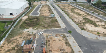 bán đất gấp ,ngay kcn, tân uyên, bình dương, thổ cư 100%, sổ hồng riêng