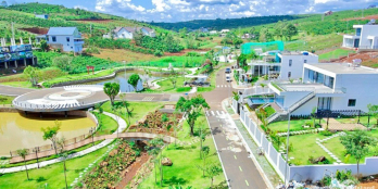 Nền Villa giá rẻ mặt tiền 20m, sẵn sổ công chứng, cách cao tốc 2km