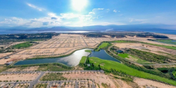 BÁN LẠI NHÀ PHỐ MỚI XÂY 2 MẶT TIỀN ĐƯỜNG - ĐỐI DIỆN BỂ BƠI DA KN - PARA