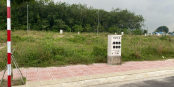 cần bán nhanh lô đất đẹp ở thành phố mới