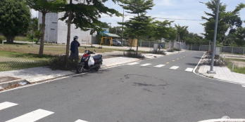 BÁN GẤP ĐẤT CHỢ 7x21 THỔ CƯ TT HẬU NGHĨA ĐƯỜNG NHỰA 16M GIÁ 980TR SHR