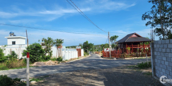 Chính chủ bán đất ấp Bình Tiến, 2 mặt tiền, giá 7tr5/m2