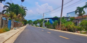 BÁN  ĐẤT CAM ĐỨC MT ĐƯỜNG HỒ XUÂN HƯƠNG, CÓ THỔ CƯ, CAM LÂM-KH, LH: 0769559776