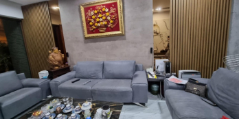 BÁN NHÀ PHÂN LÔ CẦU GIẤY- GARA Ô TÔ - GẦN PHỐ- NHÀ ĐẸP ĐẲNG CẤP - PHONG CÁCH TÂY