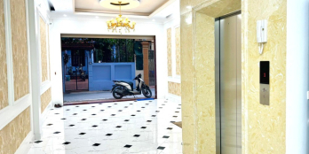 BÁN NHÀ TÂY HỒ- Ô TÔ VÀO NHÀ- NHÀ ĐẸP 5 TẦNG THANG MÁY- GIÁ TỐT.