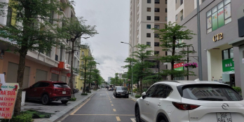 Bán shophouse kinh doanh sầm uất KDT IEC Tứ Hiệp, Thanh Trì