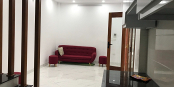 Bán nhà riêng 4.5 tầng Phúc Lợi cạnh trường THPT Phúc Lợi 3 bước ra oto