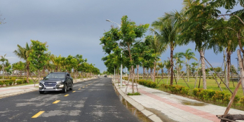 Gấp gấp!! cần bán nhà hòa hải, đầu đường mai đăng chơn, gần chợ non nước, lh nga