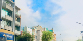 Bán nhà sát quận 1 dưới chân Cầu Bông giá nhỉnh 5 tỷ