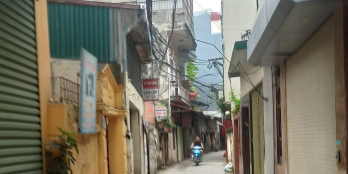 Bán nhà Đa Sỹ, gần hồ, UBND, trường Marie Curie, 4 tầng mới, DT 37m, mt 5m