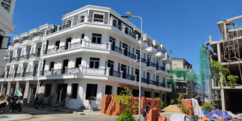 NHÀ MẶT TIỀN VÕ THỊ LIỄU CÓ HỒ BƠI, CÔNG VIÊN GIÁ CHỈ 5.X TỶ CÓ SHR