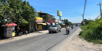 Bán 1400m2 đất thổ cư, mặt tiền dinh đức thiện (đất 3 mặt tiền đẹp)