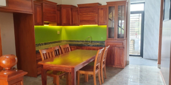 Gia đình lên Sài Gòn sinh sống cần ra nhanh căn nhà 2 lầu 1 trệt tặng nội thất