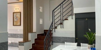 Cần bán nhà mới xây trong chợ Phú Xuân - Nhà Bè. Tặng full nội thất