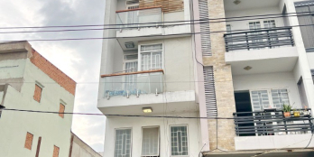 Bán nhà 4 lầu vị trí đẹp mặt tiền đường Hồ Thành Biên P.4 Quận 8