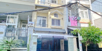 TÔI CẦN BÁN NHÀ PHỐ 2 LẦU ST MT ĐƯỜNG SỐ 37 Q7 (CẠNH LÂM VĂN BỀN)