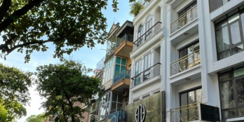 Bán nhà mặt phố Trương Định kinh doanh - thang máy 5 tầng.