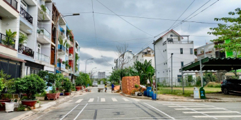 Bán Nền Đất 60M2 (5X12M) Thổ Cư, Xây Dựng Tự Do, Không Dính Quy Hoạch