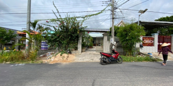 Đất ở xã Bình Châu, đường nhựa - SHR - bán về quê