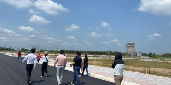 1,5 tỷ SH đất nhà mới xây DTSD 220m2 gần Đại Học Tân Tạo,mặt tiền đường ô tô 20m