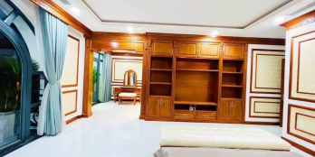 Nhà phố mặt tiền đường Nguyễn Sơn ,Nằm trung tâm hành chính Quận Tân Phú.