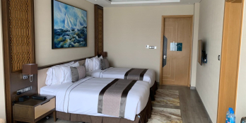 GẤP BÁN NHANH CĂN VILLA THIẾT KẾ KIỂU MỸ MẶT SÂN GOLF VIEW BIỂN CÓ BẾN DU THUYỀN