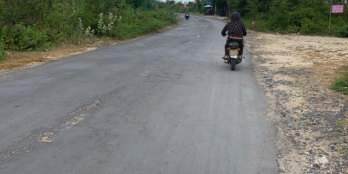 Bán lô đất tại khu kinh tế Vân Phong, mặt đường chính ven biển dốc lểt QH 42m