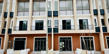 NHÀ PHỐ MẶT TIỀN QUỐC LỘ 91 MỚI XÂY GẦN SÂN BAY TRÀ NÓC