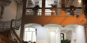 Bán biệt thự Vip 38 đường Nguyễn Văn Trỗi, Phú Nhuận. DT 209m2, 2 tầng giá 72 Tỷ