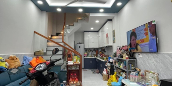 Chủ cần bán gấp nhà HXH đỗ cửa đường Ba tháng hai nhà 5 lầu DT 43m2 giá 10.2tỷ