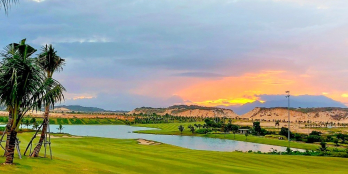 Bán nhanh lô đất mặt tiền đường 20m DT: 120m2, DA Para grus giá 22.5tr/m2