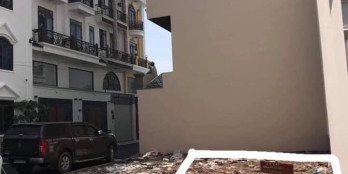 Bán gấp lô đất ngay đường Ba Vân,P14, Tân Bình. Giá 3tỷ6/80m2, sổ sẵn, xây tự do