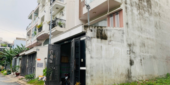 Cần bán đất nằm gần MT lê đức thị Gò Vấp, DT 72m2 Giá 2.9 tỷ SR XDTD 0866137896