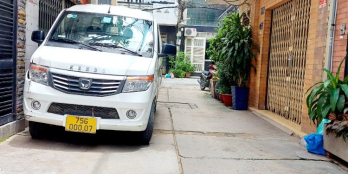 Cho thuê nhà giá rẽ 489 Huỳnh Văn Bánh,75m2,xe hơi đậu trong nhà.đường thông