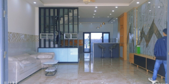 Bán nhà 1 trệt , 2 lầu , 1st . Nội thất cao cấp