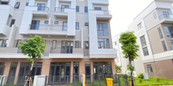 Căn nhà phố 4 tầng tại đại đô thị VSIP 160ha kinh doanh sầm uất giá chỉ 3,x tỷ