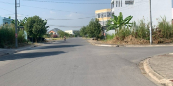 NHÀ NGỘP CẦN BÁN GẤP 1 LẦU 3 PN ĐƯỜNG SỐ 13 GIÁ 2,2  TỶ