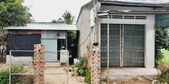 Mặt tiền đường bê tông liên huyện. Thổ cư 200m2.