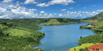 E bán 2 miếng đất ở Lâm Đồng, view Hồ, giá 2tr/m2