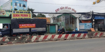 bán gấp lô đất ngay tỉnh lộ 10 vào 100m giá 660tr/66m2..lh: 093.552.1383