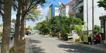 Sang lại lô đất thổ cư 100m2 MT Cao Lỗ, Q. 8, đường 16m, 2.4 tỷ 0866137896 SHR